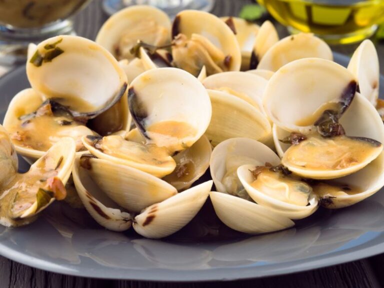 How To Cook Frozen Clams